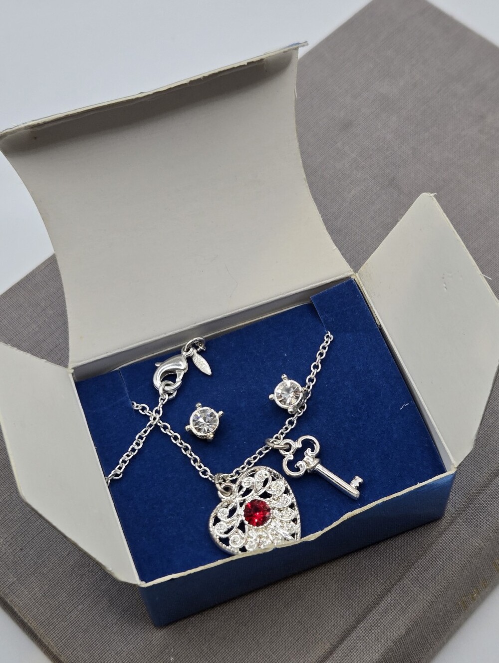Avon Key To My Heart Necklace Silver Tone Red CZ Crystal Studs Earrings Set